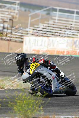 media/Jun-04-2022-WERA (Sat) [[b852bbbd55]]/Practice Races/3-600cc novices/